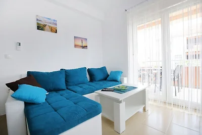 Apartments Kapetan - Two Bedroom Apartment wi...