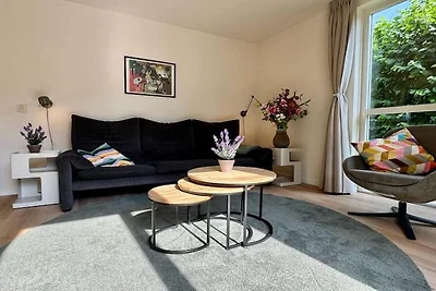 Waldrefugium mit Solarladegerät