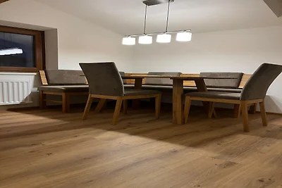 Leogang erleben: Ferienwohnung mit Bergblick