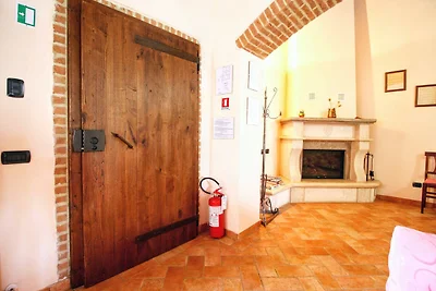 Schönes Bauernhaus in Asciano mit Schwimmbad