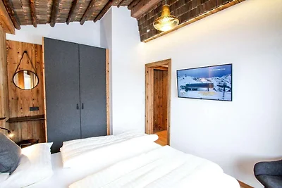Chalet in Königsleiten bij Skilift Zillertal