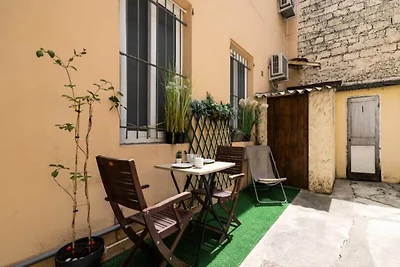 Wohnung in Antibes nahe Gravette Strand