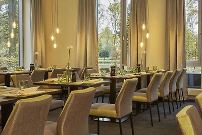 H4 Hotel Kassel by Sunday Junior Suite