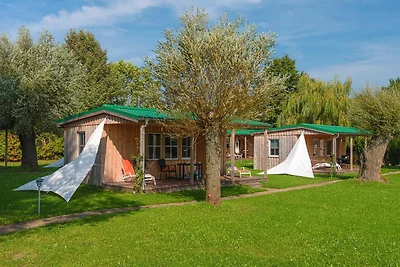 Ferienhaus mit Kamin am Achterwasser in Lütow