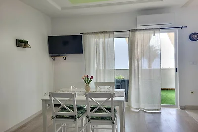 Apartments Sun & Sea - One Bedroom Apartment ...