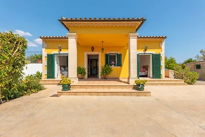 Landhaus mit Pool für 6 Gäste