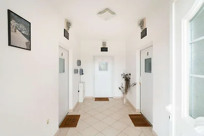 Apartment mit einem Schlafzimmer und Terrasse