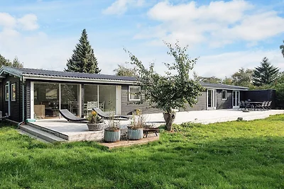 4 Sterne Ferienhaus in Stege-By Traum