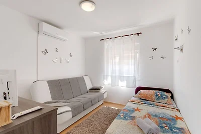 Ferienhaus in Jasenice Rovanjska