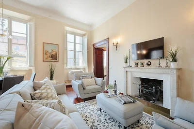 Zentrale und praktische Wohnung in Lucca