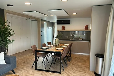 Ferienhaus in Mol mit Terrasse und Wifi