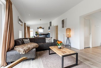 Luxe vakantiewoning met buitensauna