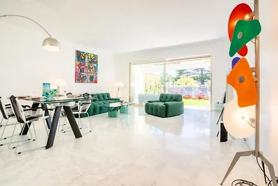 Apartment in La Californie mit Meerblick