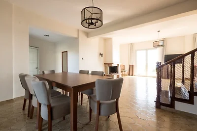 Duplex-Apartment Gerakini mit Pool