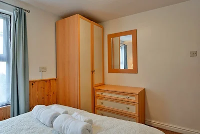 Kornisches Ferienhaus in Strandnähe, Keine...