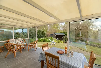 Vakantiehuis met veranda in St. Renan