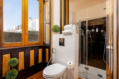Chic Porto Escape – Ruim & Centraal
