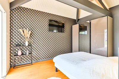 Villa im Grünen mit Whirlpool