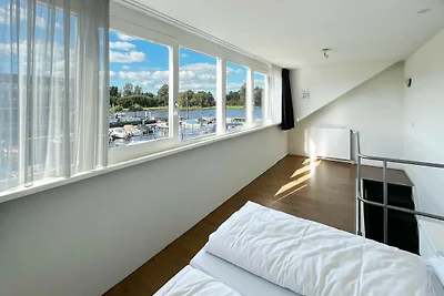 Bestes modernes Haus in der Nähe von Wasser