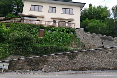 Ferienhaus in La Roche mit Talblick
