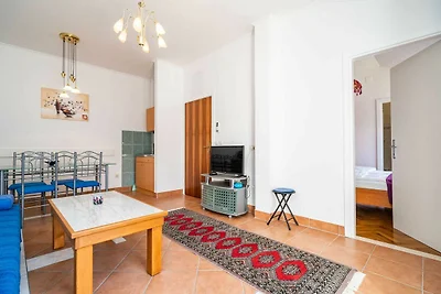 Studio-Apartment Peco mit Balkon