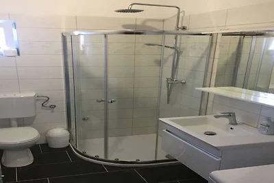 Apartment Angie - Three Bedroom Apartment wit...