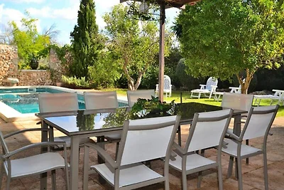 Haus in Llubá mit Pool und Grillplatz