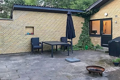 Erholung mit Billard und Whirlpool