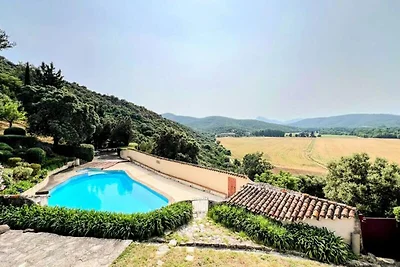Villa a Hyères con accesso alla piscina...