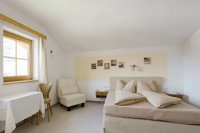 Schöne Wohnung in Hainzenberg neben Wald