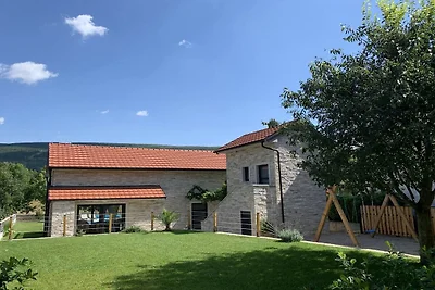 Casa di campagna con piscina vicino a Imotski
