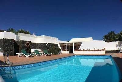 Holiday home with 2 bedrooms