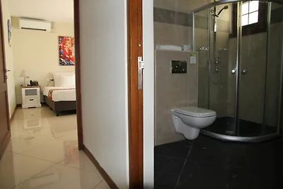 Apartment, umgeben von einem tropischen...