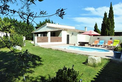 Casa vacanze su un piano con piscina