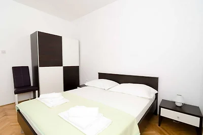 Apartment mit Terrasse und Meerblick