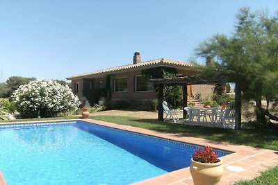 Villa in Garrigoles mit privatem Pool