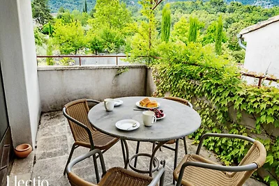 Appartamento a Oppède con piscina riscaldata