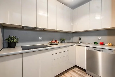Haus mit 2 Schlafzimmern auf Krochmalna