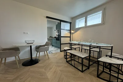 Casa tranquilla con terrazza e parcheggio