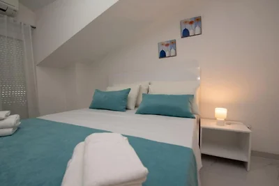 Villa Tomi -  Studio With Sea View (2)