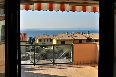 Wohnung in Lazise mit Pool und Balkon