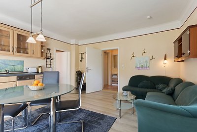 Elegante Ferienwohnung mit Garten in Gingst