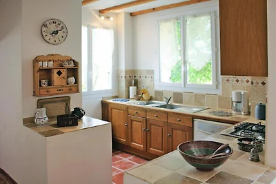 Ferienhaus in Revest mit Garten