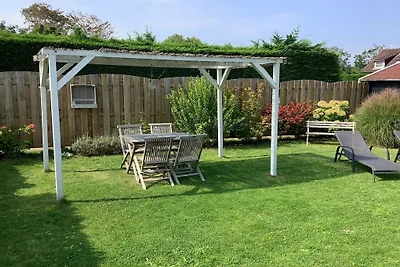 Holiday house in Ouddorp with Swimming Pool