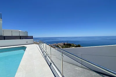 Duplex in Málaga mit Meerblick & Pool