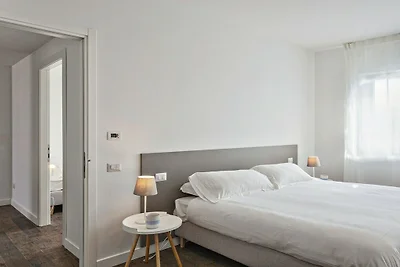 Deluxe Apartment - Grey - Locazione
