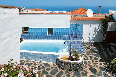 Apartment in El Tanque mit Whirlpool