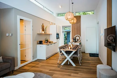 Schönes Ferienhaus in Voorhuizen mit Sauna