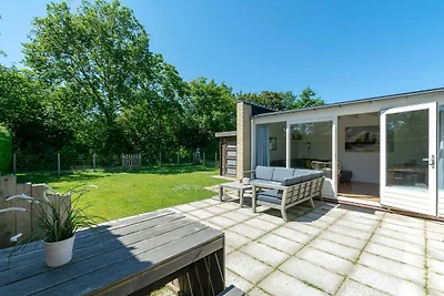 Bungalow in Sint Maartenszee am Strand