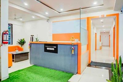 Townhouse Oak Hadapsar Sahyadri Krankenhaus